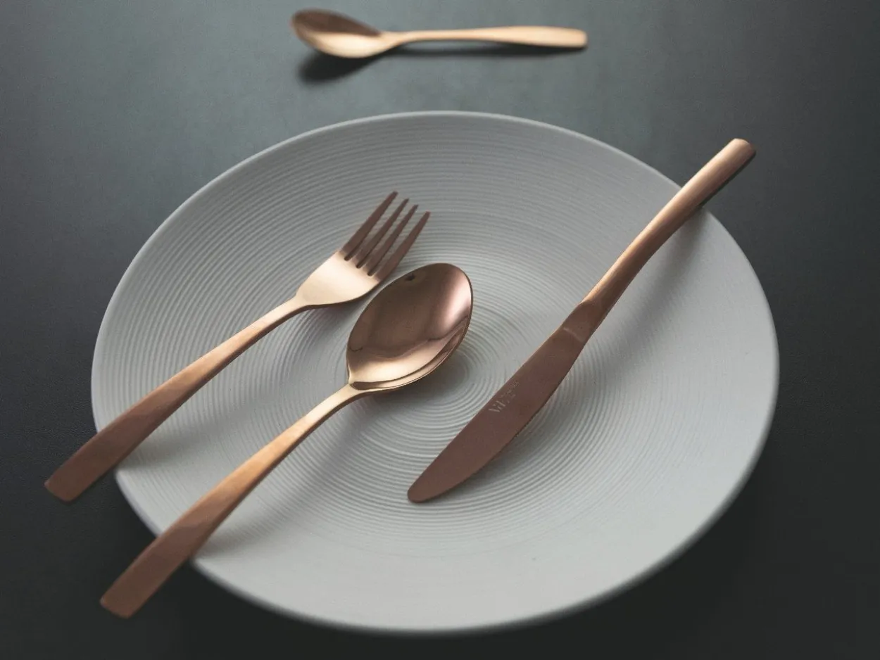 Set posate Madison 24 pezzi in acciaio copper lucido