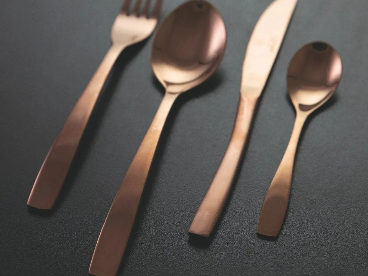 Set posate Madison 24 pezzi in acciaio copper lucido