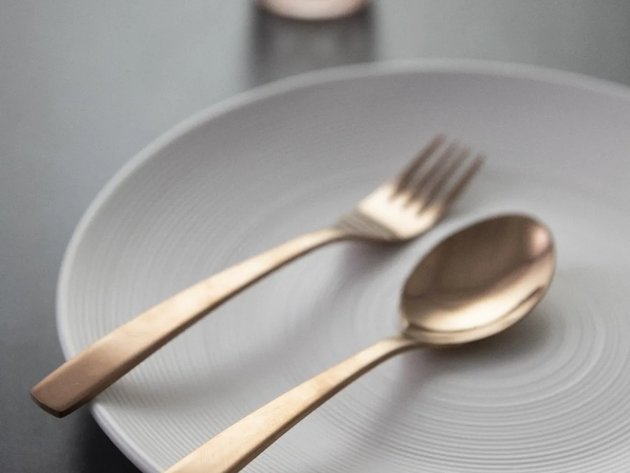 Set posate Madison 24 pezzi in acciaio copper lucido