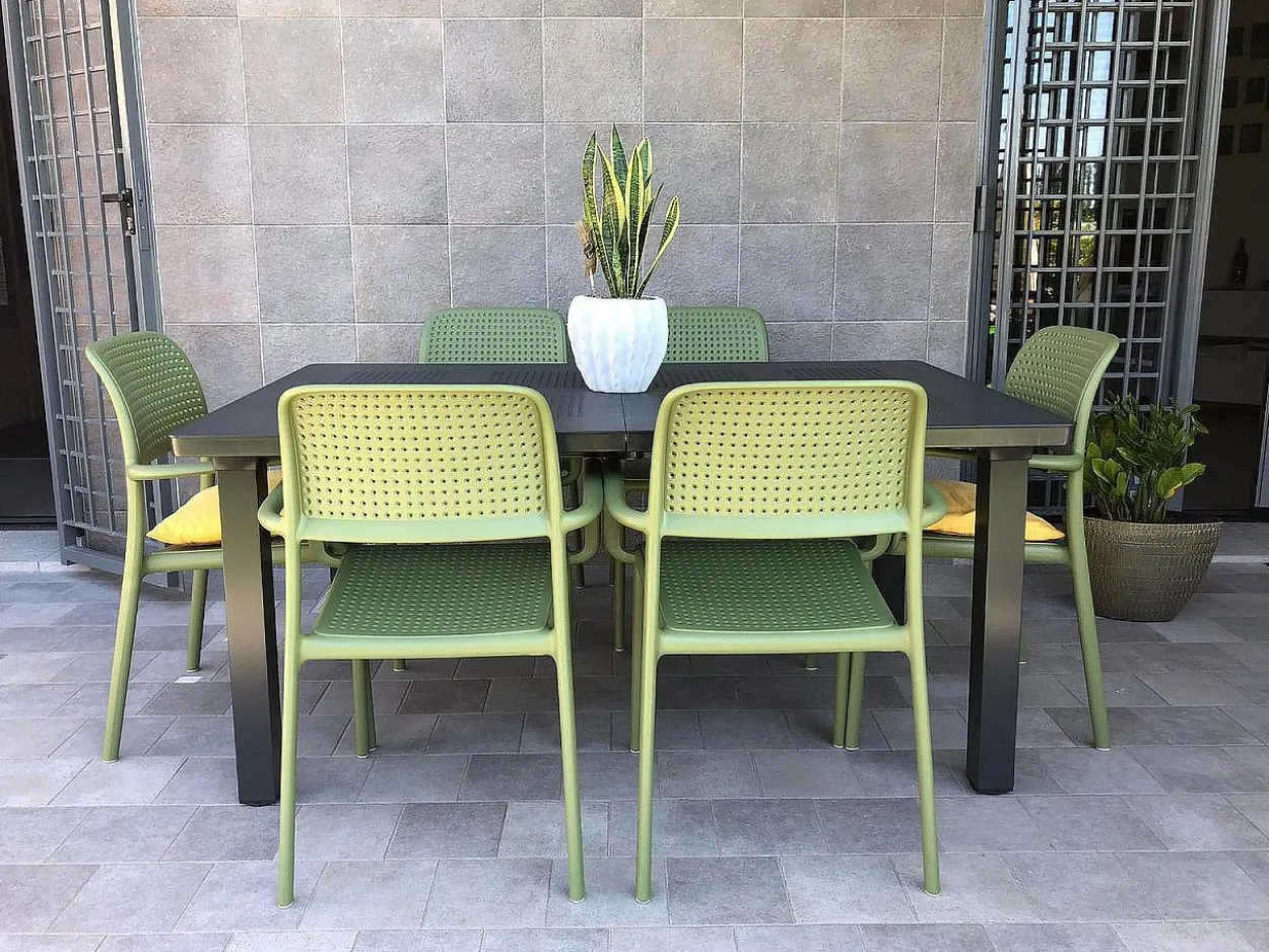 Set tavolo Levante 160/220 con 6 sedie Bora