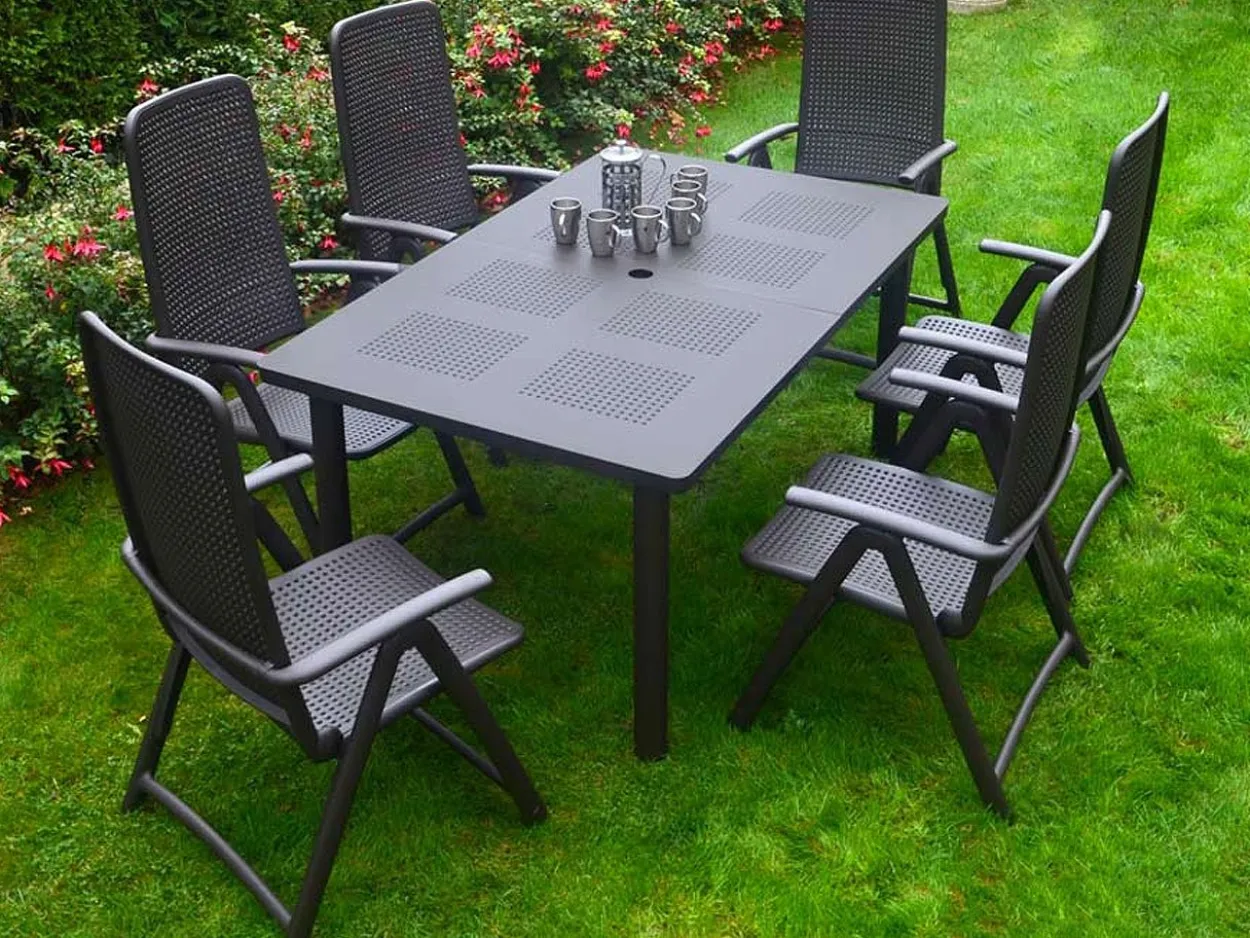 Set tavolo Libeccio 160/220 con 6 poltrone Darsena