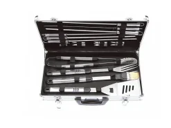 Valigetta con accessori per barbecue 2