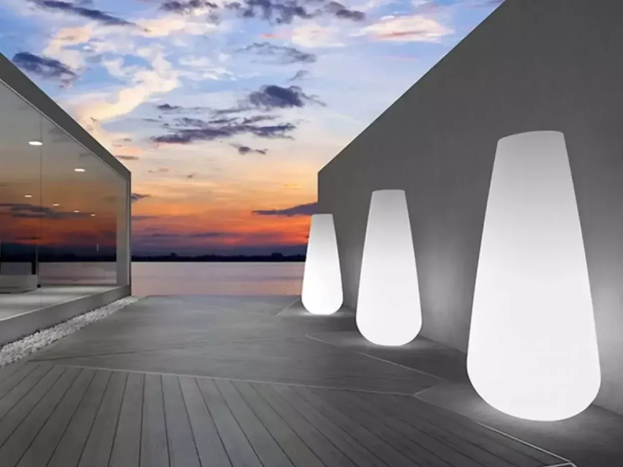 Vaso Buba Light con Kit Luce Outdoor